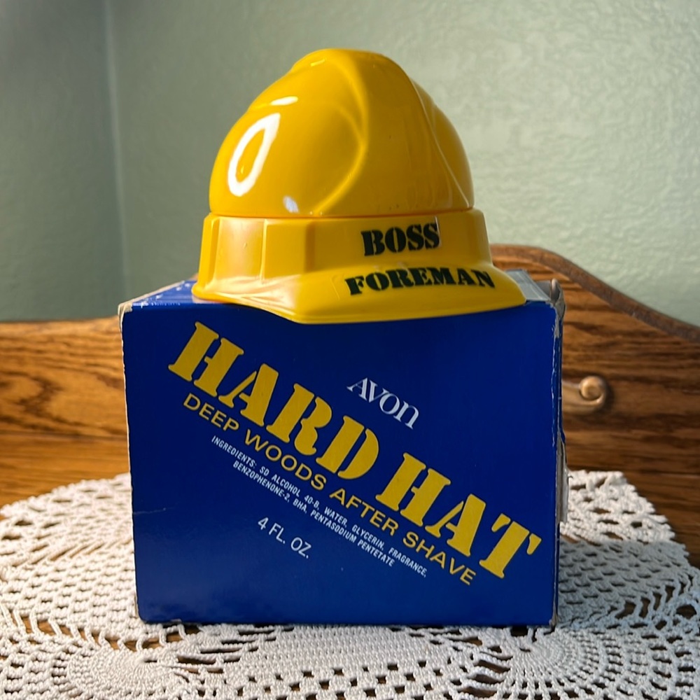 Vintage Avon Hard Hat “Boss Foreman” Deep Woods After Shave Bottle 4 fl. oz.